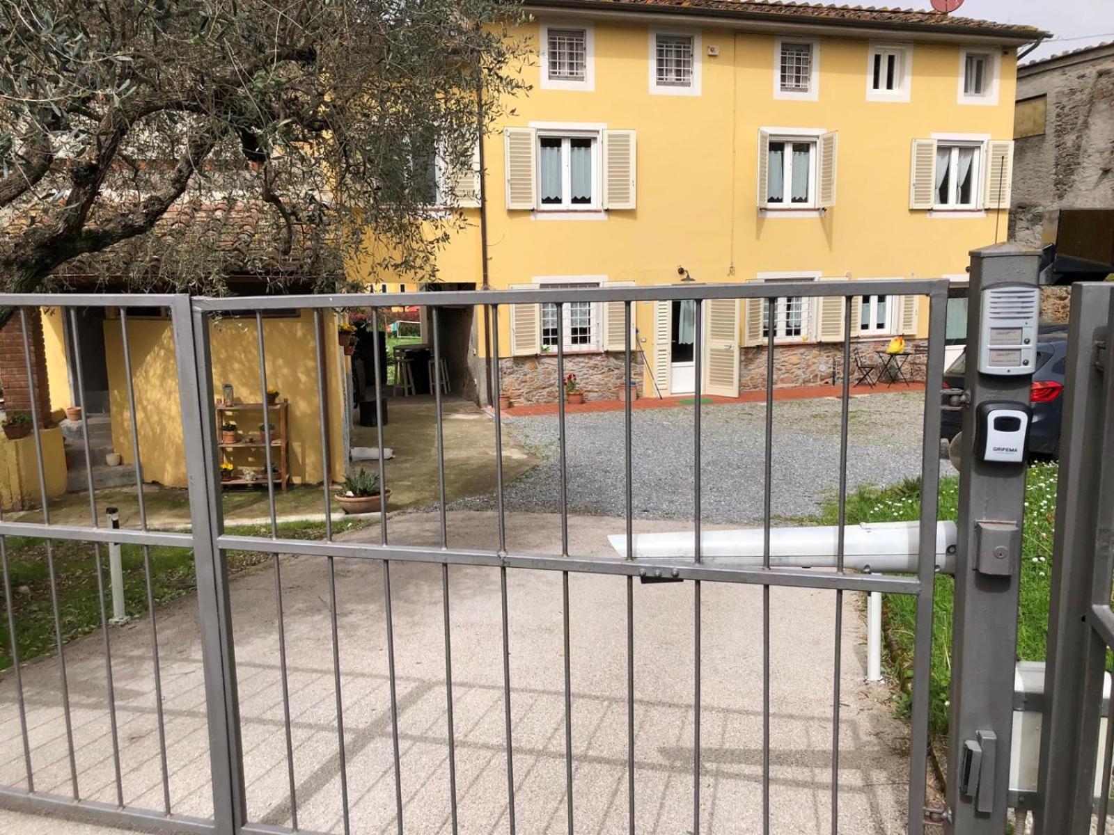 Intero Alloggio Campagna Lucca Капанари Екстериор снимка