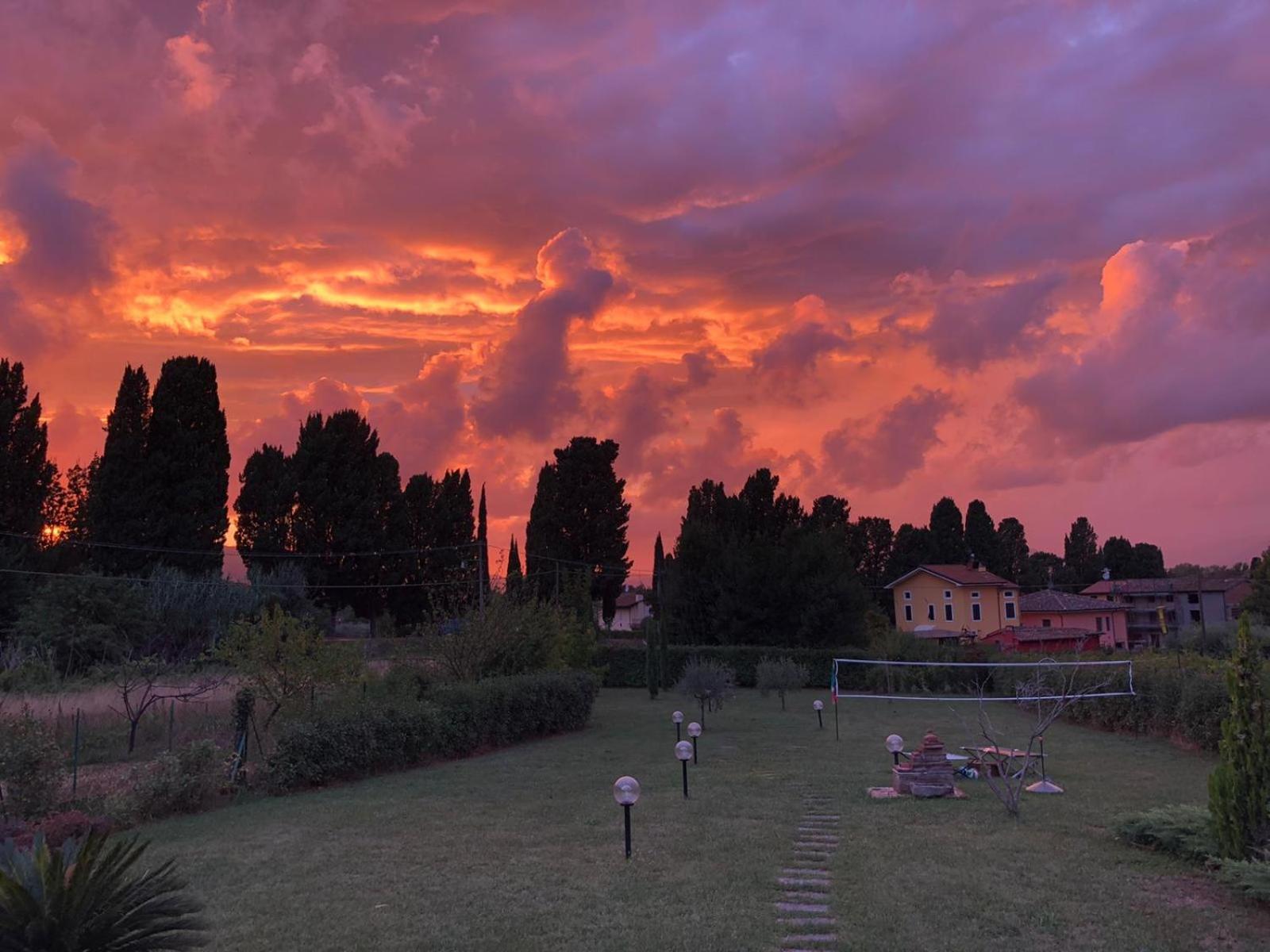 Intero Alloggio Campagna Lucca Капанари Екстериор снимка