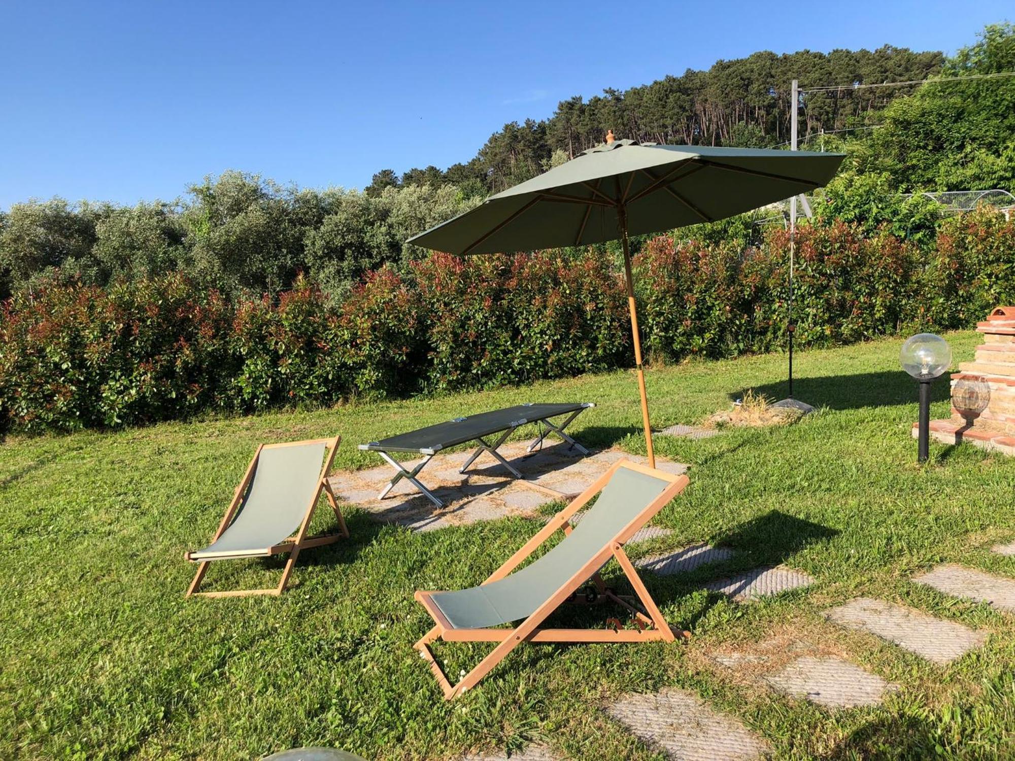 Intero Alloggio Campagna Lucca Капанари Екстериор снимка